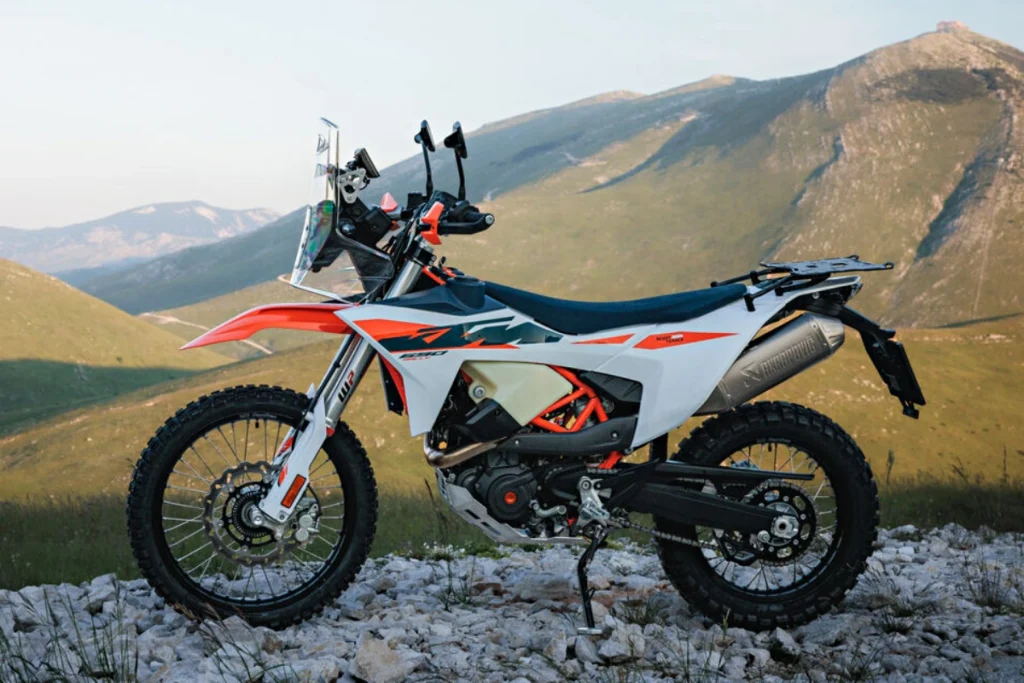 KTM 690 Rally: موتور سیکلت جدیدی که می‌تواند سرنوشت KTM را تغییر دهد